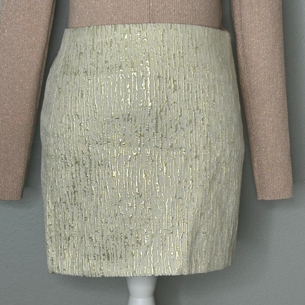 Classic glam BCX Gold Metallic Textured Mini Skirt Cream Ivory Size M